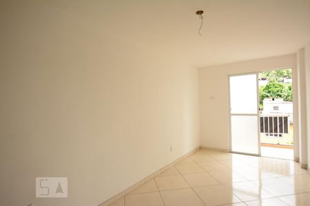 Sala de apartamento para alugar com 2 quartos, 62m² em Váz Lobo, Rio de Janeiro