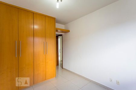 Suite de apartamento para alugar com 3 quartos, 110m² em Santa Maria, Uberlândia