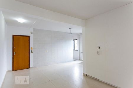 Sala de apartamento para alugar com 3 quartos, 110m² em Santa Maria, Uberlândia