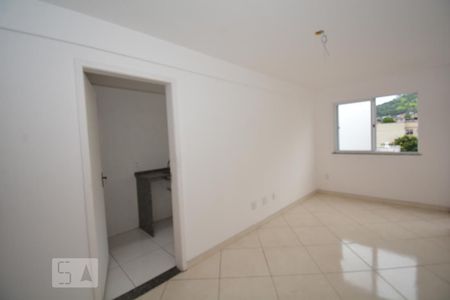 Sala de apartamento para alugar com 2 quartos, 48m² em Váz Lobo, Rio de Janeiro