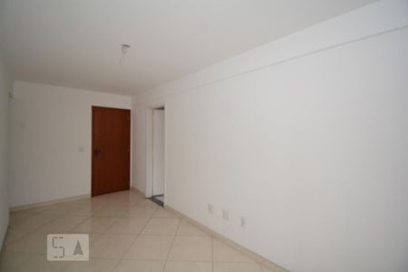 Sala de apartamento para alugar com 2 quartos, 48m² em Váz Lobo, Rio de Janeiro