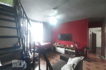 Sala de apartamento para alugar com 2 quartos, 96m² em Olaria, Rio de Janeiro
