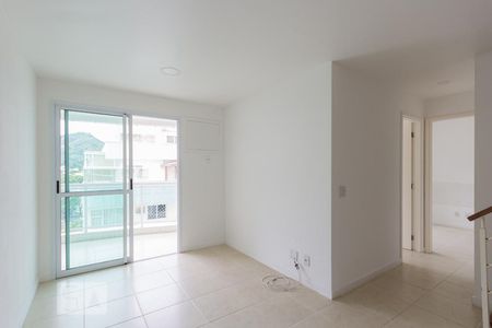 Sala 1 de apartamento para alugar com 2 quartos, 123m² em Freguesia, Rio de Janeiro