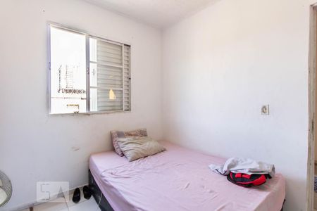 Quarto 2 de apartamento para alugar com 2 quartos, 58m² em Conjunto Residencial José Bonifácio, São Paulo