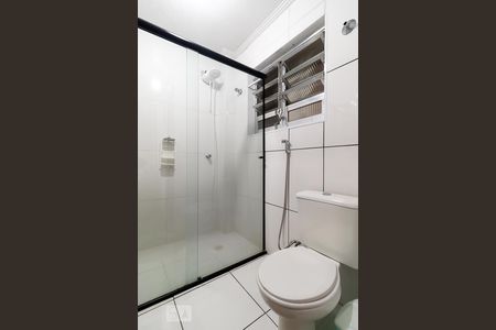 Banheiro de apartamento à venda com 1 quarto, 40m² em Pinheiros, São Paulo