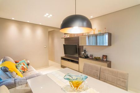 Sala de apartamento à venda com 2 quartos, 120m² em Vila Curuçá, Santo André