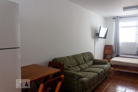 Sala/quarto de kitnet/studio para alugar com 1 quarto, 25m² em Aviação, Praia Grande