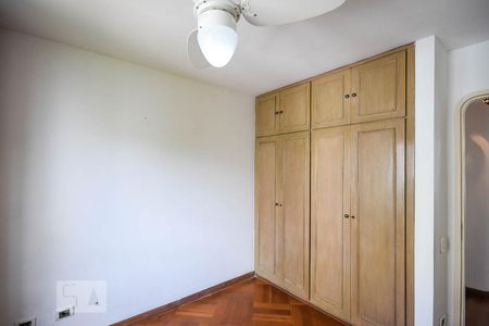 Quarto de apartamento para alugar com 2 quartos, 106m² em Vila Suzana, São Paulo