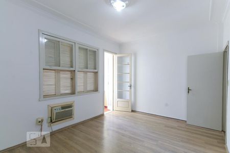 Quarto 1 de apartamento à venda com 2 quartos, 96m² em Farroupilha, Porto Alegre