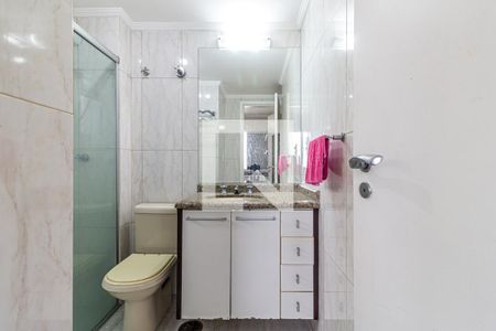 Banheiro Suite de apartamento para alugar com 2 quartos, 64m² em Vila Olímpia, São Paulo