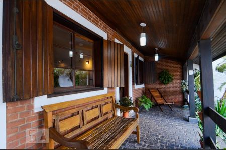 Casa à venda com 297m², 3 quartos e 8 vagas Casa à venda com 297m², 3 quartos e 8 vagasVaranda da Sala