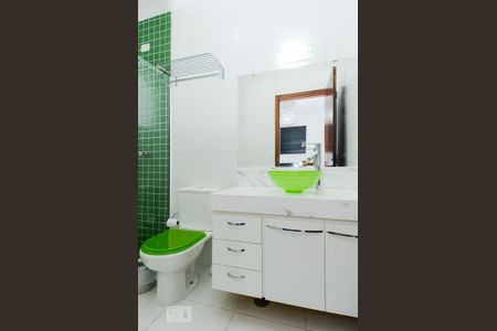 Casa à venda com 297m², 3 quartos e 8 vagas Casa à venda com 297m², 3 quartos e 8 vagasBanheiro da Suíte 2