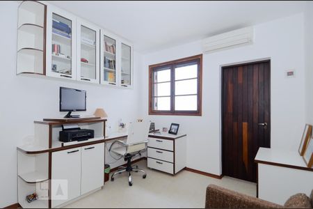 Casa à venda com 297m², 3 quartos e 8 vagas Casa à venda com 297m², 3 quartos e 8 vagasSuíte 1