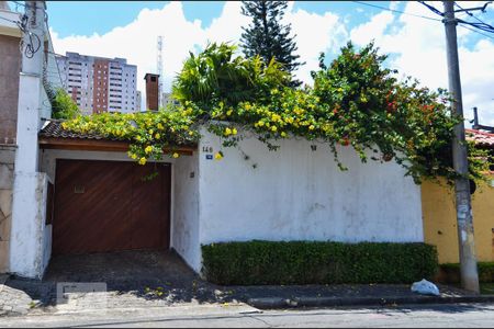 Casa à venda com 297m², 3 quartos e 8 vagas Casa à venda com 297m², 3 quartos e 8 vagasFachada