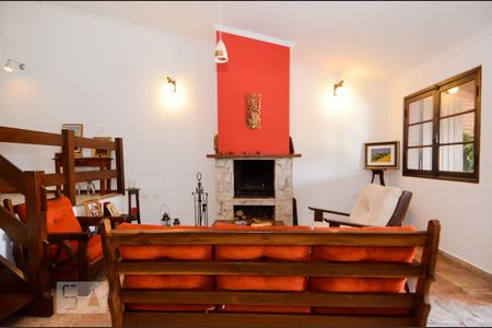 Casa à venda com 297m², 3 quartos e 8 vagas Casa à venda com 297m², 3 quartos e 8 vagasSala