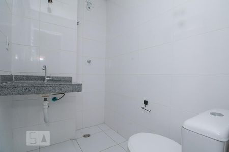 Banheiro de apartamento à venda com 1 quarto, 40m² em Vila Carrao, São Paulo