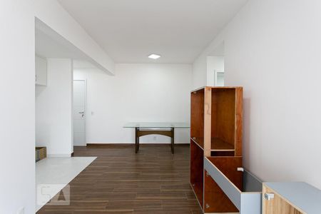 Sala de apartamento para alugar com 2 quartos, 69m² em Chácara Seis de Outubro, São Paulo