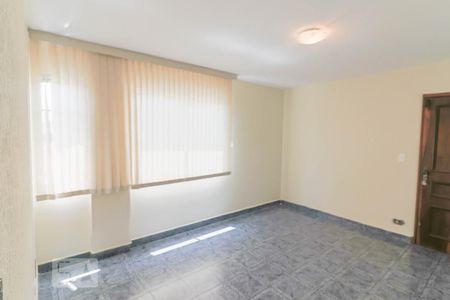 Sala de apartamento para alugar com 3 quartos, 64m² em Caxingui, São Paulo