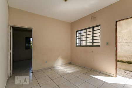 Sala de casa para alugar com 2 quartos, 65m² em Jardim Santa Teresa, Mogi das Cruzes
