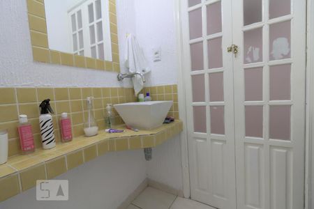 Lavabo de casa à venda com 3 quartos, 140m² em Perdizes, São Paulo