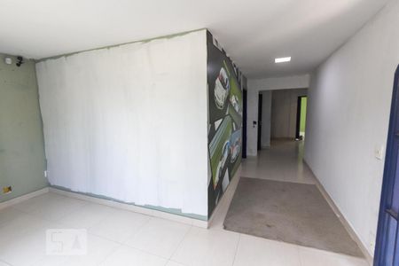 Sala de casa para alugar com 4 quartos, 280m² em Freguesia (jacarepaguá), Rio de Janeiro