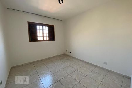 Quarto 1 de casa à venda com 2 quartos, 67m² em Parque Industrial das Oliveiras, Taboão da Serra