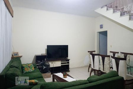 Sala de casa à venda com 3 quartos, 119m² em Jardim Eliane, São Paulo