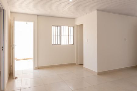 Sala de casa para alugar com 2 quartos, 71m² em Vila Ipojuca, São Paulo