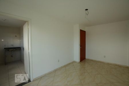 Sala de apartamento para alugar com 2 quartos, 51m² em Cordovil, Rio de Janeiro