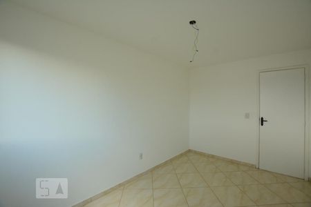 Quarto 1 de apartamento para alugar com 2 quartos, 51m² em Cordovil, Rio de Janeiro