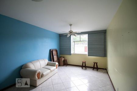 Sala de apartamento à venda com 3 quartos, 130m² em Ingá, Niterói