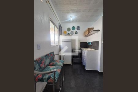 Cozinha de kitnet/studio para alugar com 1 quarto, 20m² em Recreio dos Bandeirantes, Rio de Janeiro