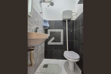 Banheiro de kitnet/studio para alugar com 1 quarto, 20m² em Recreio dos Bandeirantes, Rio de Janeiro