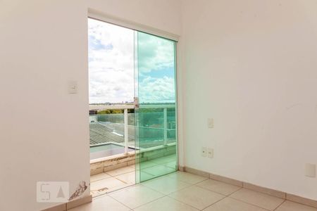 Suíte de apartamento para alugar com 3 quartos, 174m² em Santa Mônica, Uberlândia