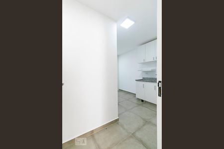 Entrada de kitnet/studio para alugar com 1 quarto, 30m² em Vila Prudente, São Paulo