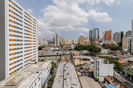 Vista da Sacada e Área de Serviço de kitnet/studio para alugar com 1 quarto, 30m² em Sé, São Paulo