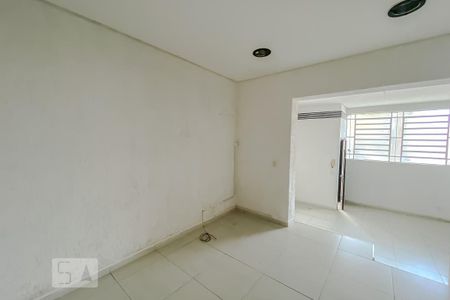 Sala 2 de casa à venda com 2 quartos, 374m² em Vila Bertioga, São Paulo