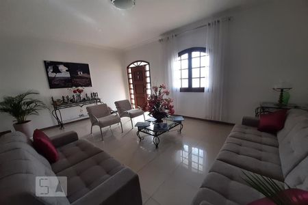 Sala de casa à venda com 5 quartos, 440m² em Santa Monica, Belo Horizonte