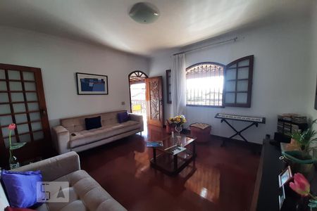 Sala de TV de casa à venda com 5 quartos, 440m² em Santa Monica, Belo Horizonte