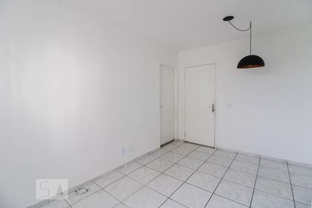 Sala de apartamento para alugar com 2 quartos, 45m² em Vila Guilherme, São Paulo