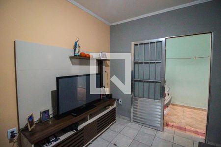 Sala de casa à venda com 3 quartos, 90m² em Jardim das Camélias, São Paulo