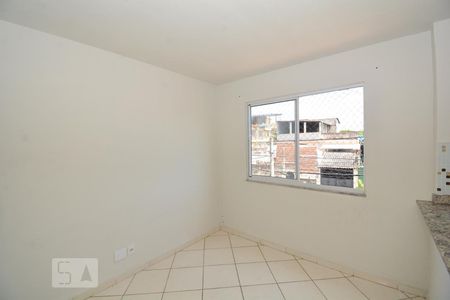 Sala de apartamento para alugar com 1 quarto, 34m² em Bento Ribeiro, Rio de Janeiro