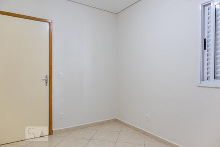 Quarto 2 de casa para alugar com 2 quartos, 65m² em Vila Maria Alta, São Paulo