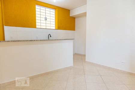 Sala de casa para alugar com 2 quartos, 65m² em Vila Maria Alta, São Paulo