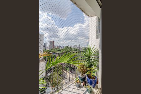 Varanda de apartamento à venda com 2 quartos, 109m² em Vila Madalena, São Paulo