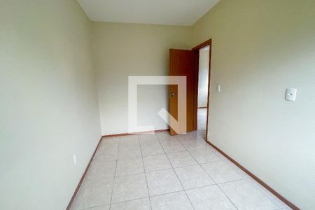 Quarto 1 de apartamento para alugar com 2 quartos, 44m² em Taquara, Duque de Caxias