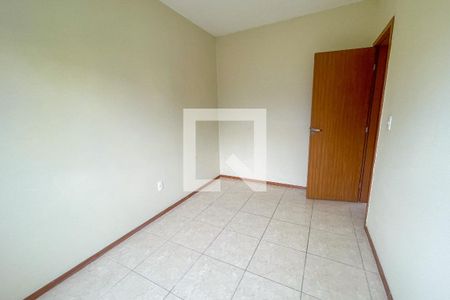 Quarto 1 de apartamento para alugar com 2 quartos, 44m² em Taquara, Duque de Caxias