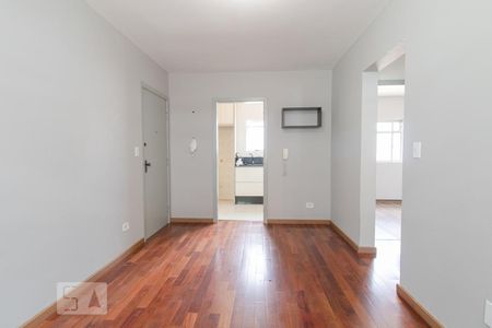 Sala de apartamento para alugar com 2 quartos, 50m² em Vila Izabel, Curitiba