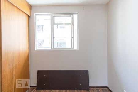 Quarto 2 de apartamento para alugar com 2 quartos, 50m² em Vila Izabel, Curitiba