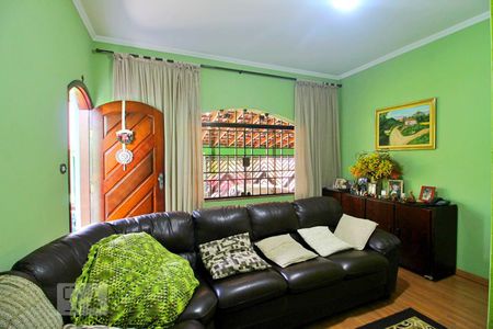 Sala de casa à venda com 3 quartos, 136m² em Vila Pires, Santo André